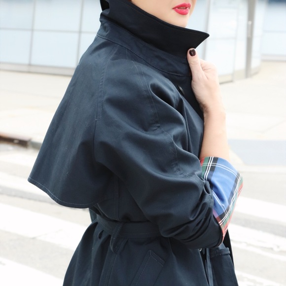 Reversible trench coat - Picture 2 of 2